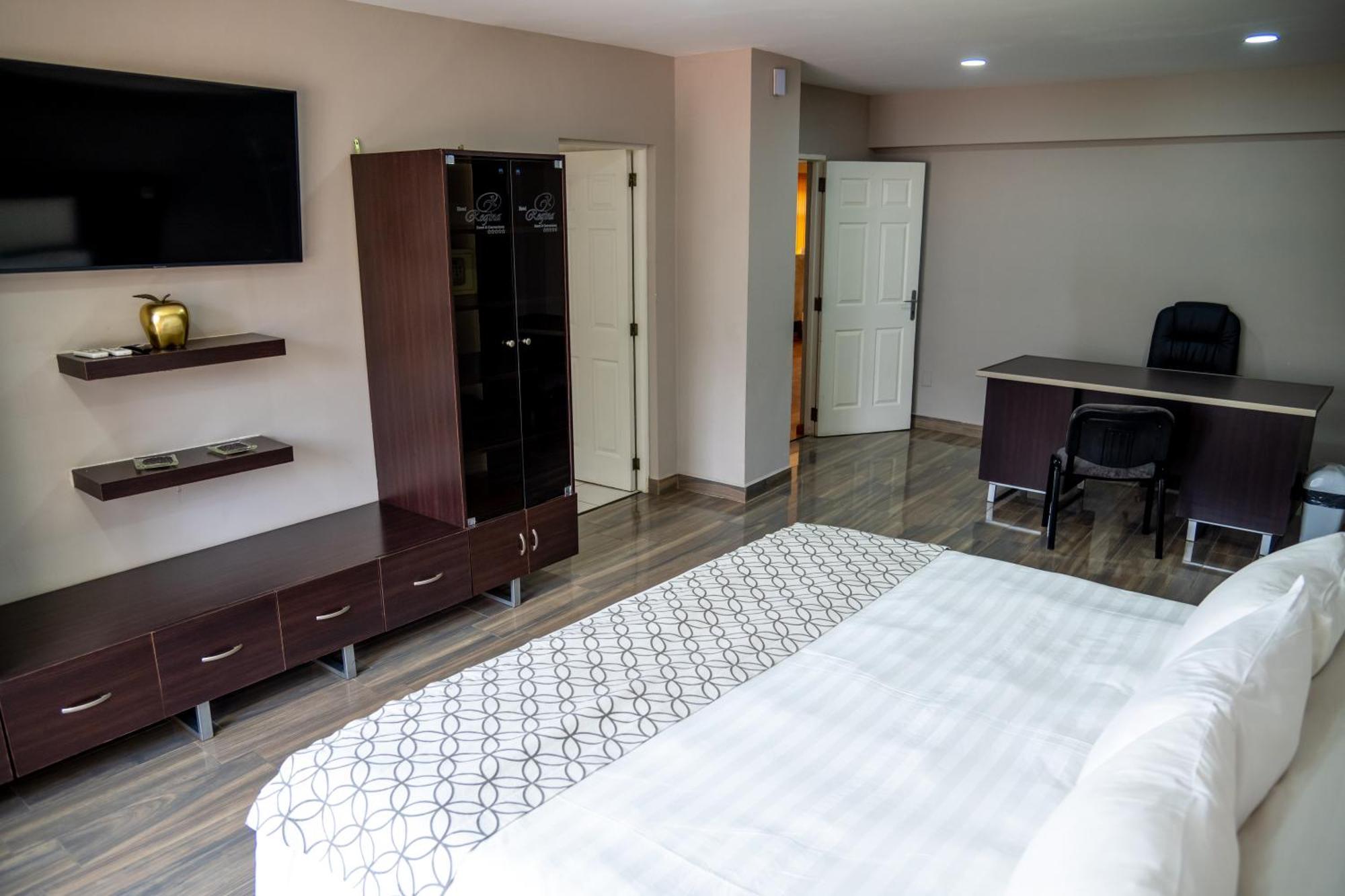 Hotel Regina Resort & Convenciones Cochabamba Buitenkant foto