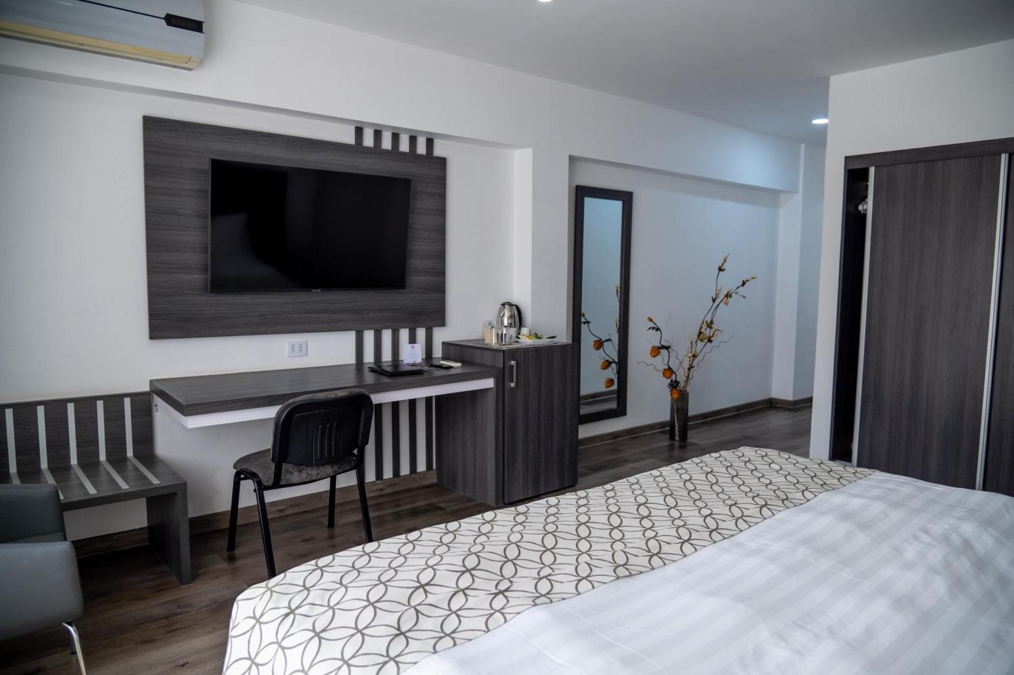 Hotel Regina Resort & Convenciones Cochabamba Buitenkant foto